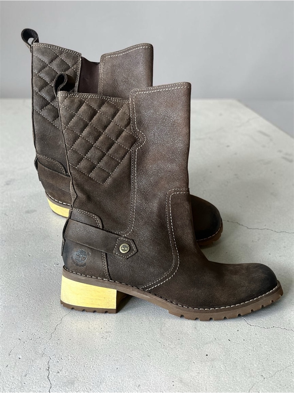 Timberland Earthkeepers Apley Mid Waterproof Boots in brown quilted suede